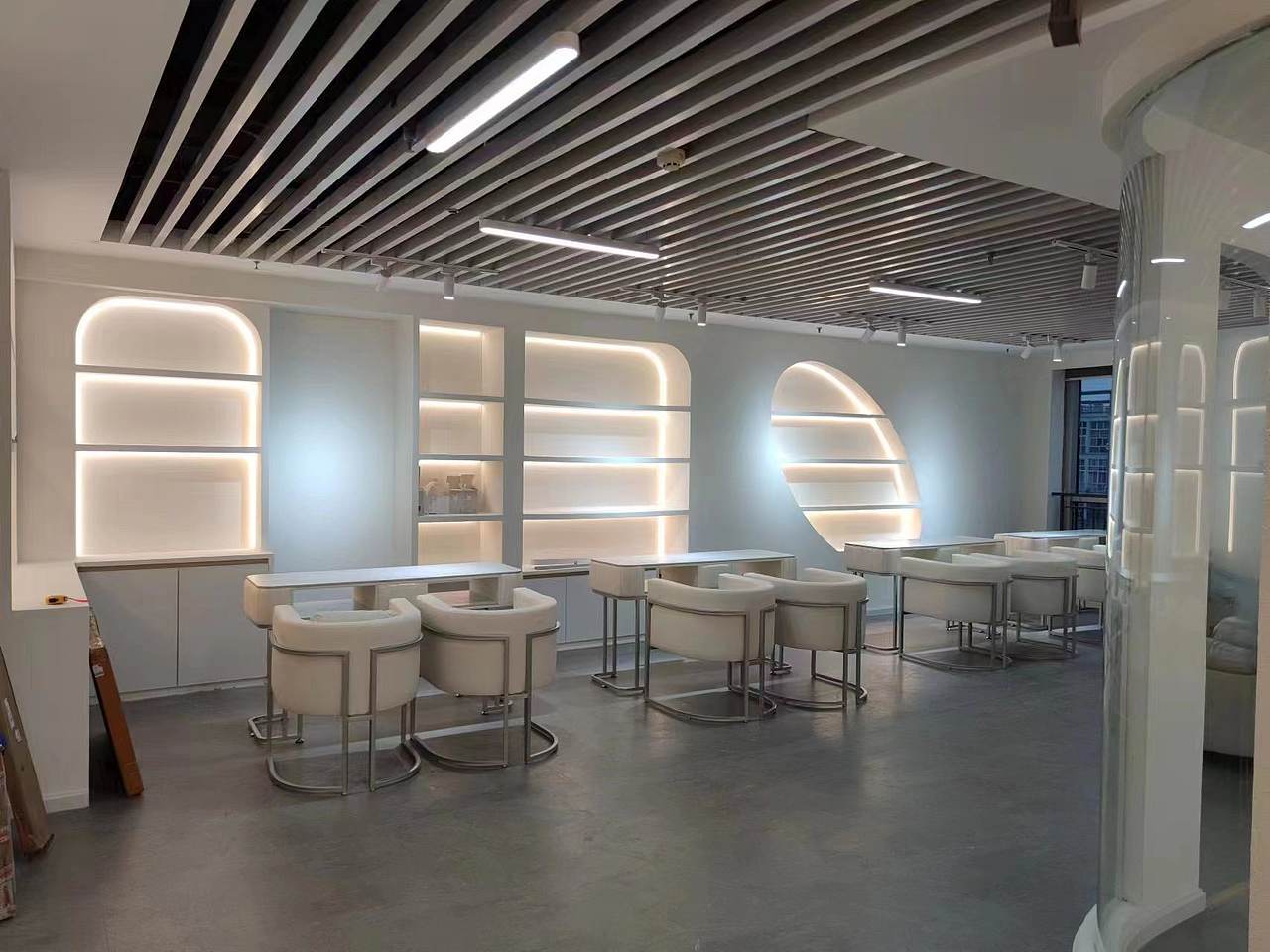 成都51工装|美甲店室内设计实景案例（图ZNDEwMzczMzA0） - 商业空间设计 - 站酷设计师51工装原创素材 - 站酷ZCOOL