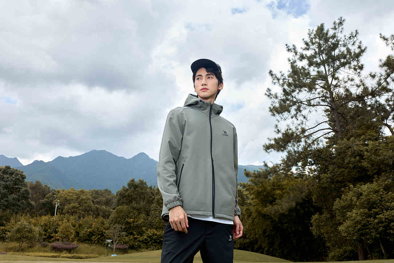 驭风入冬，山野随行｜骆驼户外（图ZNDEwNDEzODg4） - 人像摄影 - 站酷设计师JaKe杰原创素材 - 站酷ZCOOL