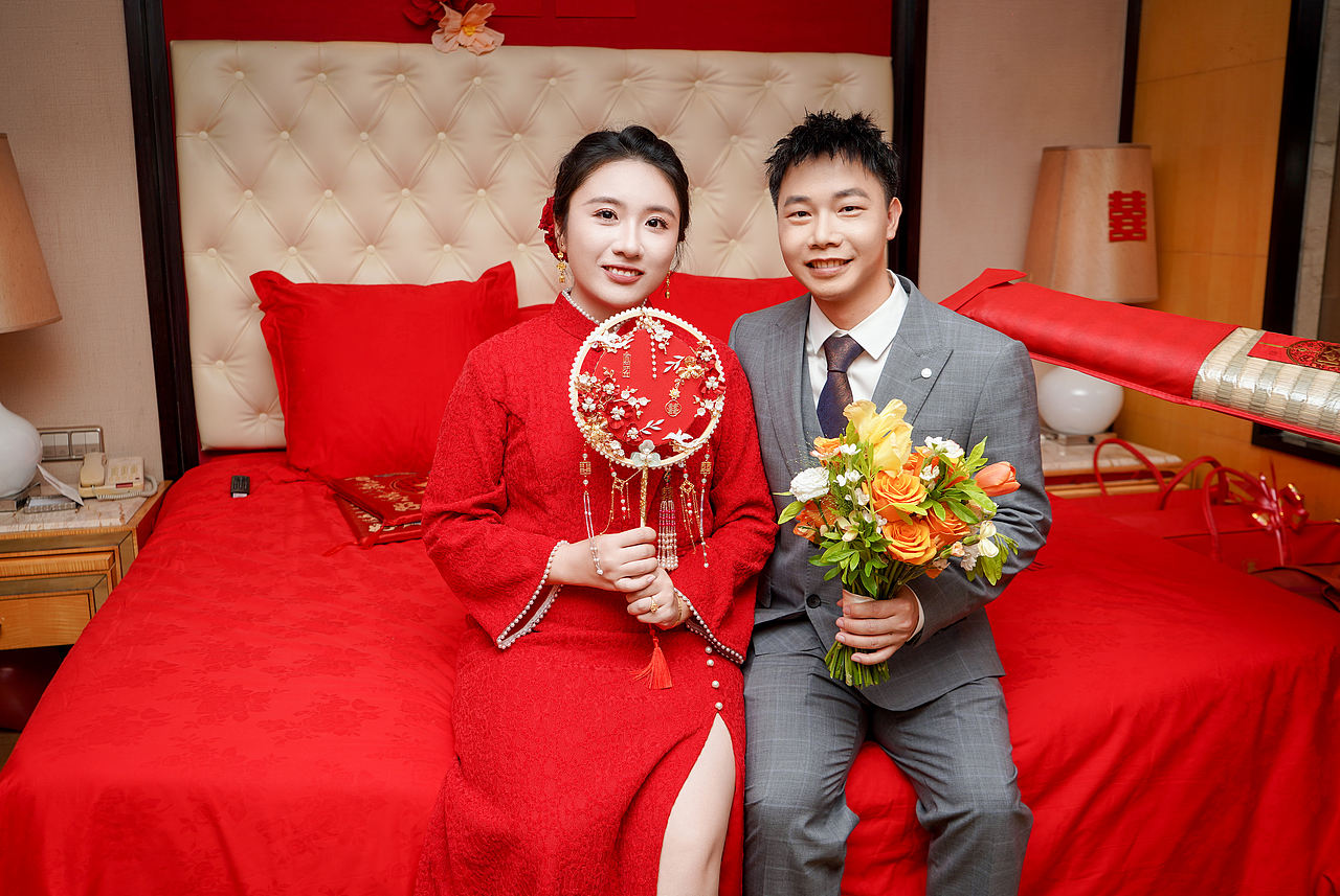 大红棚婚礼跟拍（图ZNDEwNjMxMDA4） - 人像摄影 - 站酷设计师摄影师何小康原创素材 - 站酷ZCOOL