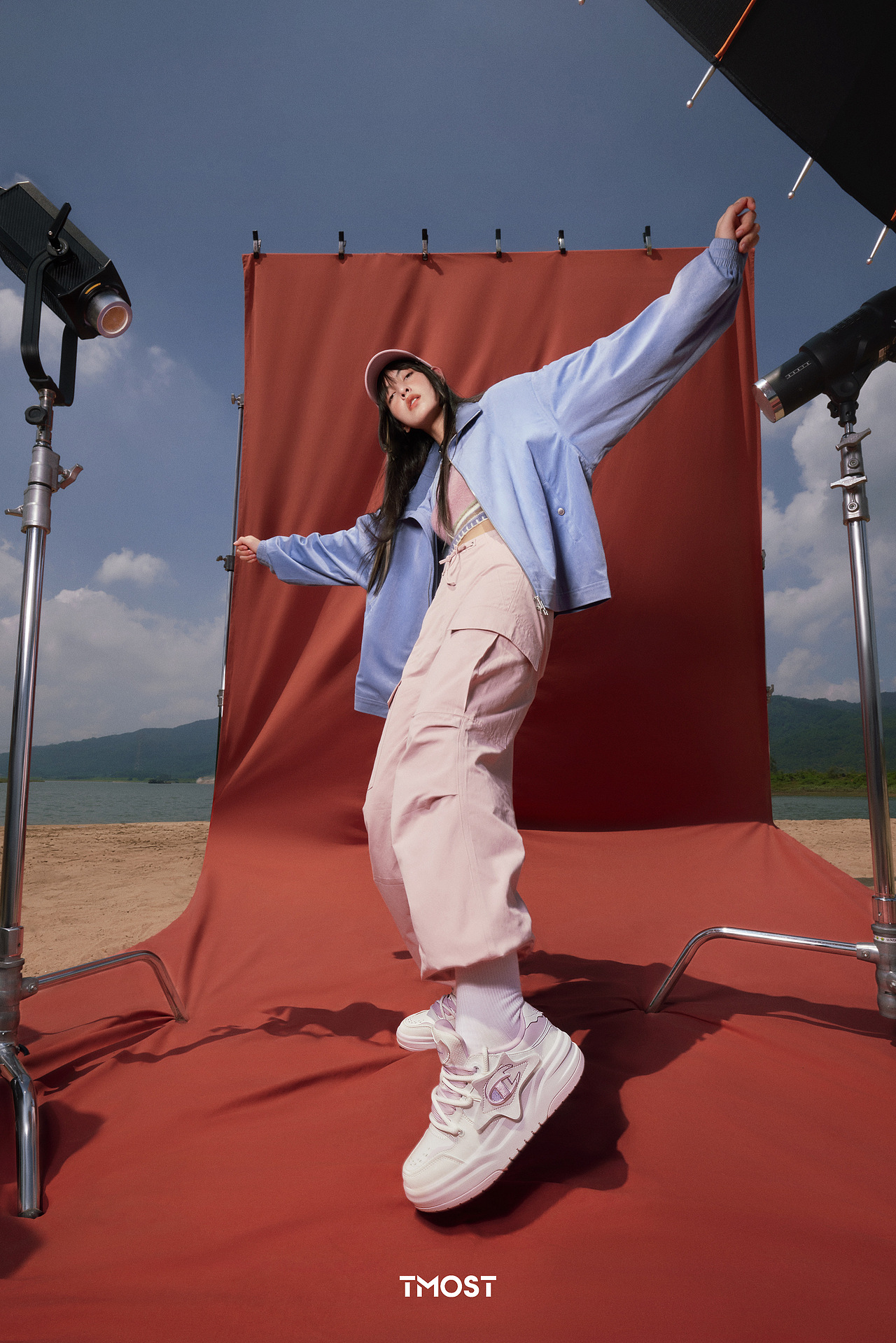 闪耀如你｜Champion双11主题系列大片（图ZNDEwNjMzMjg0） - 产品摄影 - 站酷设计师TMOSTSHOES原创素材 - 站酷ZCOOL