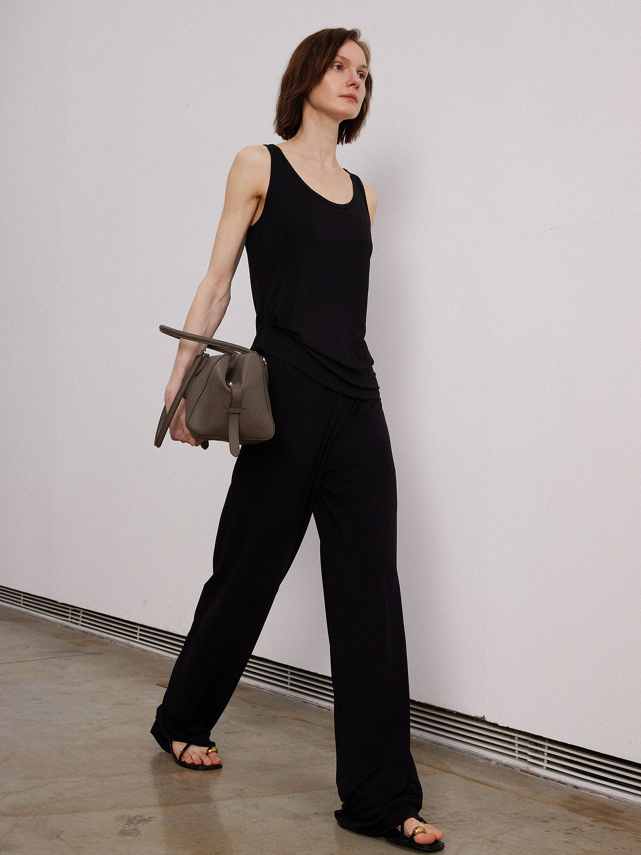 CHIC JISHE-lookbook-黑白（图ZNDEwNjU1MDky） - 人像摄影 - 站酷设计师Jackson的作品集原创素材 - 站酷ZCOOL
