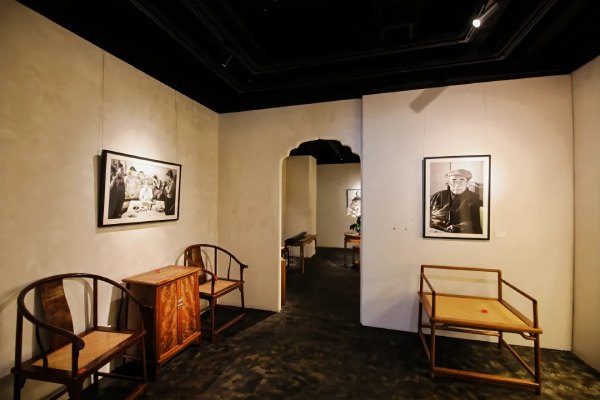 董明摄影艺术特展开幕，聚焦华人艺术家、黄山风光和抽象表达（图ZMTU3OTE2MTI=） - 资讯 - 站酷设计师第一资讯播报原创素材 - 站酷ZCOOL