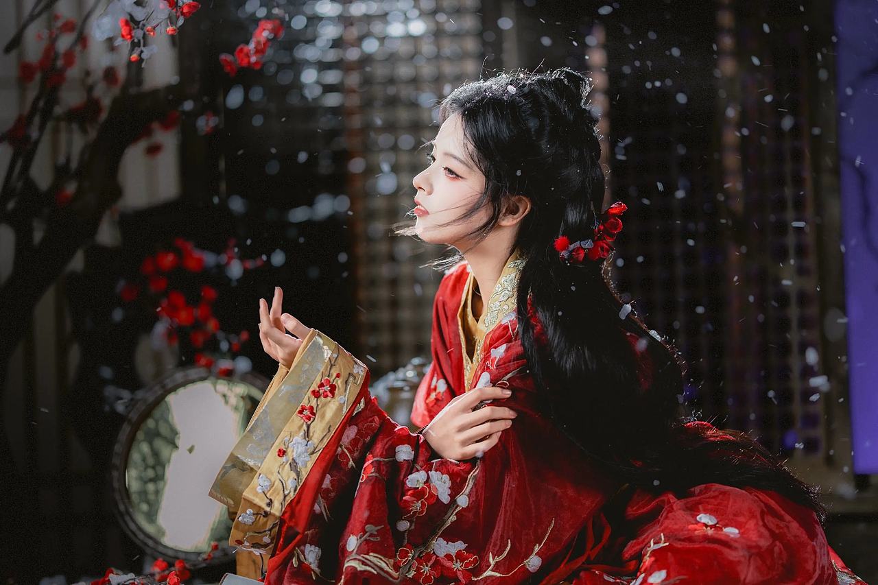 落梅雪乱 人像摄影（图ZNDEwNzM1OTY0） - 人像摄影 - 站酷设计师不会拍照的设计狮原创素材 - 站酷ZCOOL