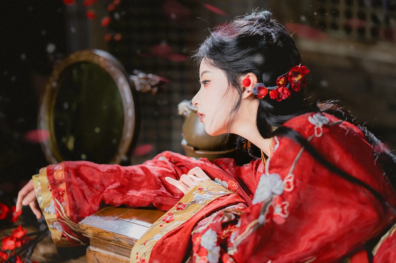 落梅雪乱 人像摄影（图ZNDEwNzM1OTYw） - 人像摄影 - 站酷设计师不会拍照的设计狮原创素材 - 站酷ZCOOL