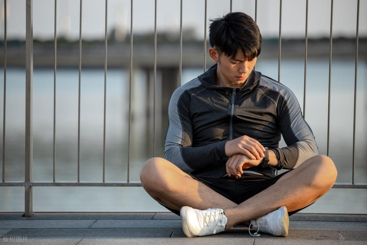 男士智能手表怎么选？实测览邦Watch Ultra：八核硬件支撑下的腕上智能终端体验（图ZMTU3OTQ5MTY=） - 资讯 - 站酷设计师擎天创界原创素材 - 站酷ZCOOL