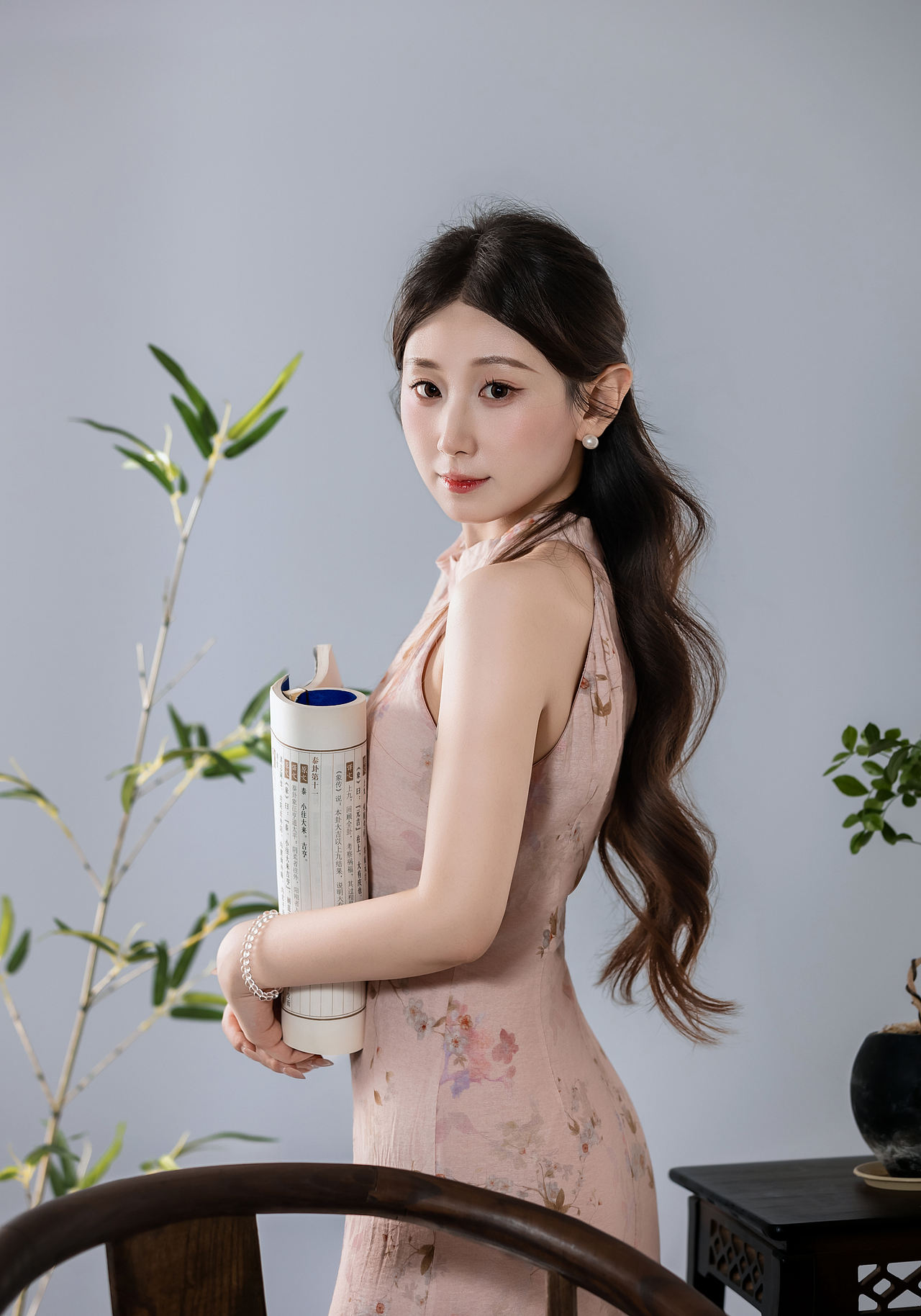 旗袍 新中式（图ZNDEwNzY4NDI4） - 人像摄影 - 站酷设计师枫叶剑桥原创素材 - 站酷ZCOOL