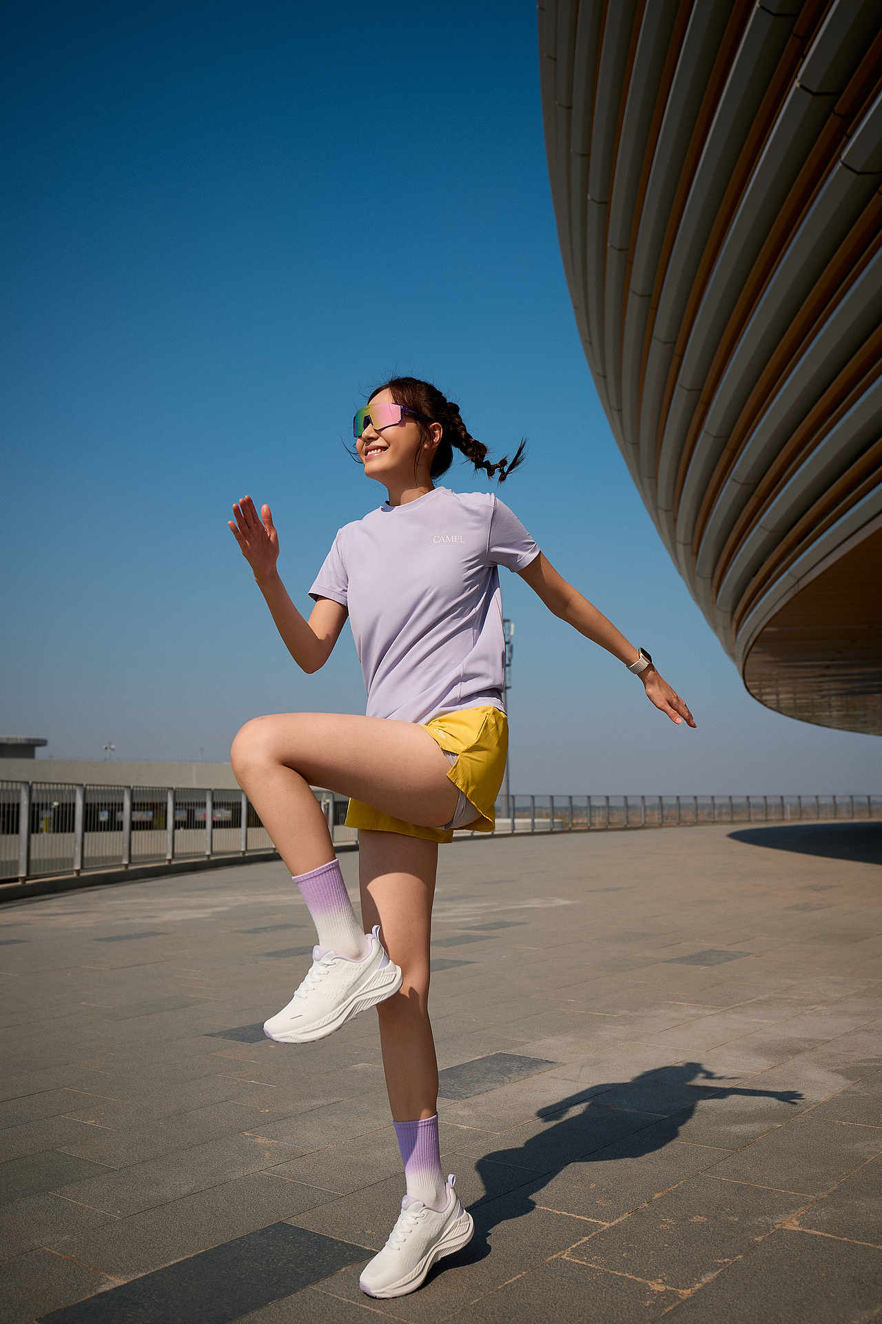晴空为伴，自在运动 / 骆驼伴你享受运动（图ZNDEwNzk0MDMy） - 人像摄影 - 站酷设计师JaKe杰原创素材 - 站酷ZCOOL