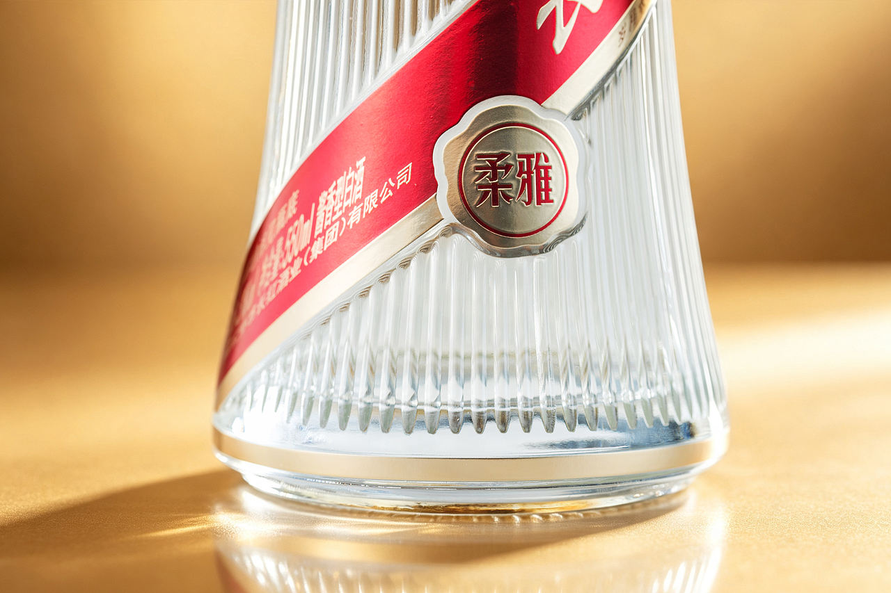 长红裕·柔雅43度白酒拍摄（图ZNDEwODAxMDQ4） - 产品摄影 - 站酷设计师郝神奇丶原创素材 - 站酷ZCOOL