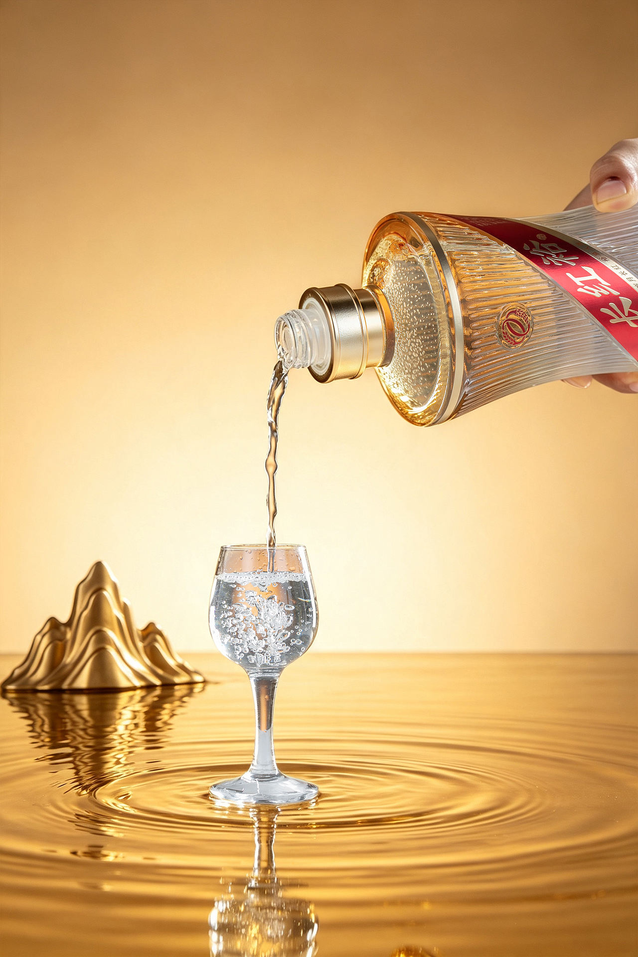 长红裕·柔雅43度白酒拍摄（图ZNDEwODAxMDI4） - 产品摄影 - 站酷设计师郝神奇丶原创素材 - 站酷ZCOOL