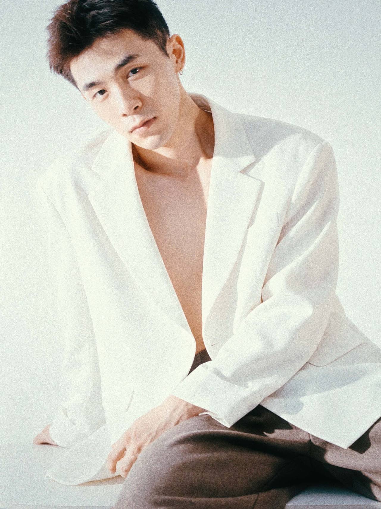 人像摄影 | soft white（图ZNDEwODY3ODcy） - 人像摄影 - 站酷设计师陈铁棒原创素材 - 站酷ZCOOL