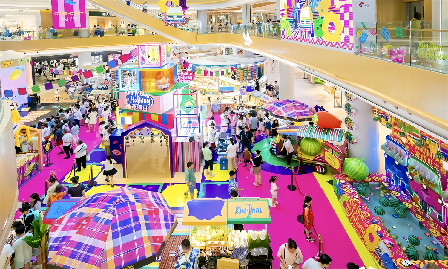 抓住“遛娃党”：商业街区如何通过儿童友好型美陈设计带动家庭消费？肆墨设计（图ZMTU4MDg4ODQ=） - 资讯 - 站酷设计师肆墨美陈公司原创素材 - 站酷ZCOOL