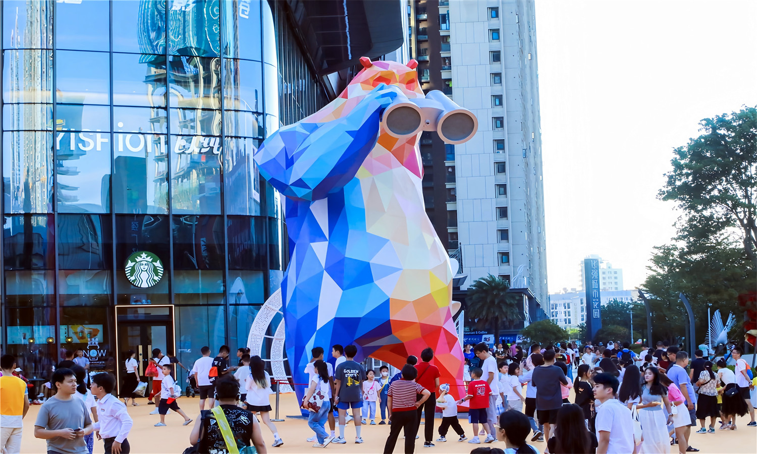 抓住“遛娃党”：商业街区如何通过儿童友好型美陈设计带动家庭消费？肆墨设计（图ZMTU4MDg4OTY=） - 资讯 - 站酷设计师肆墨美陈公司原创素材 - 站酷ZCOOL