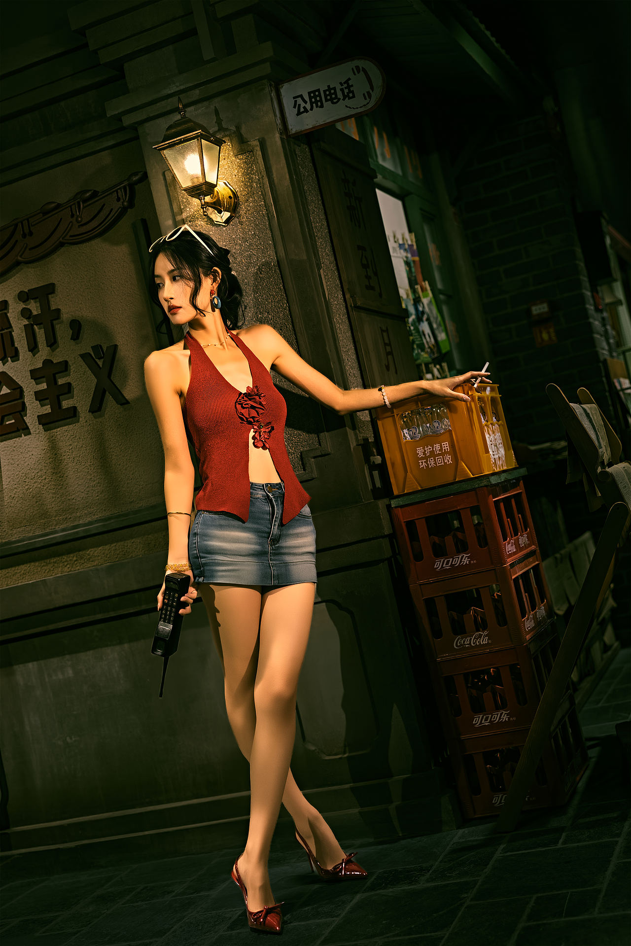 【港风复古】夜晚靓女逛街（图ZNDExMTYzMjEy） - 人像摄影 - 站酷设计师夏夜港湾原创素材 - 站酷ZCOOL