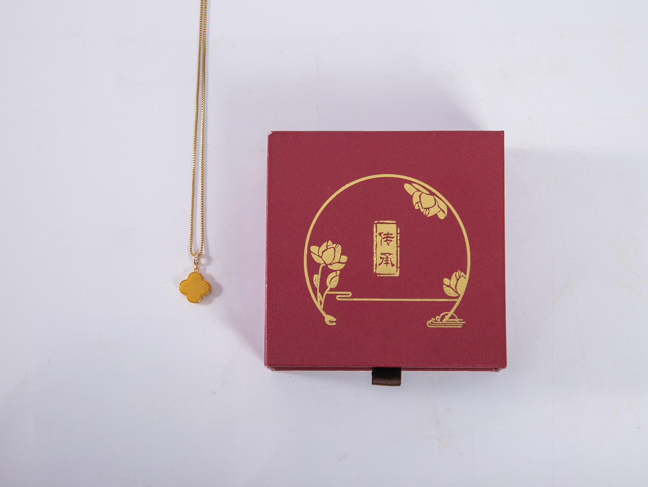 有间|珩钻天然蜜蜡吊坠（图ZNDExMTk4NTA0） - 产品摄影 - 站酷设计师有间图片社原创素材 - 站酷ZCOOL