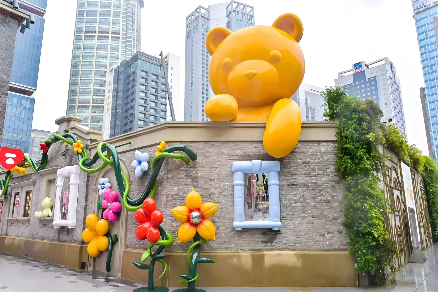 上海张园东区首开区揭幕美陈设计怎么做才出彩？肆墨设计（图ZMTU4MjQzMzY=） - 资讯 - 站酷设计师肆墨美陈公司原创素材 - 站酷ZCOOL