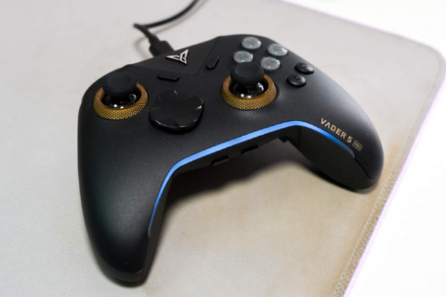 游戏手柄怎么选?盘点10款高性价比手柄,畅玩PC、Switch、Steam更尽兴!(图ZMTU4Mjk5NTI=) - 评测 - 站酷设计师咕噜小熊原创素材 - 站酷ZCOOL