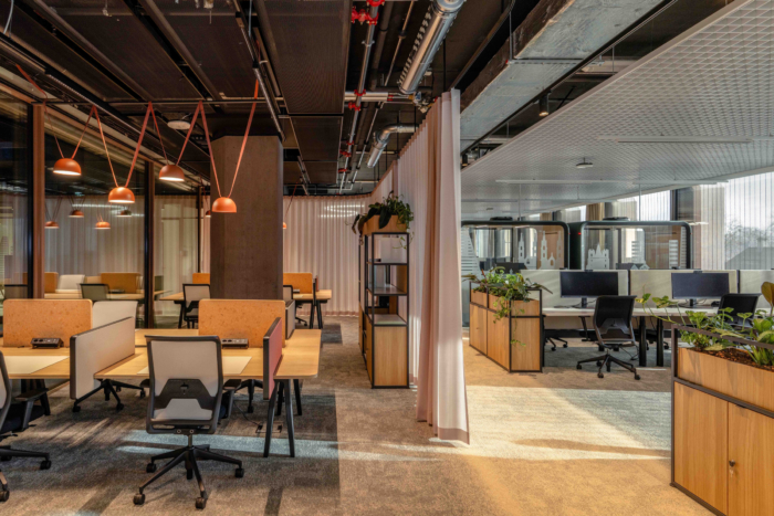 办公楼装修：Vitra家具促专注协作切换 色彩与材质定工作日节奏（图ZMTU4Njg5MDQ=） - 资讯 - 站酷设计师凯悦办公装修原创素材 - 站酷ZCOOL