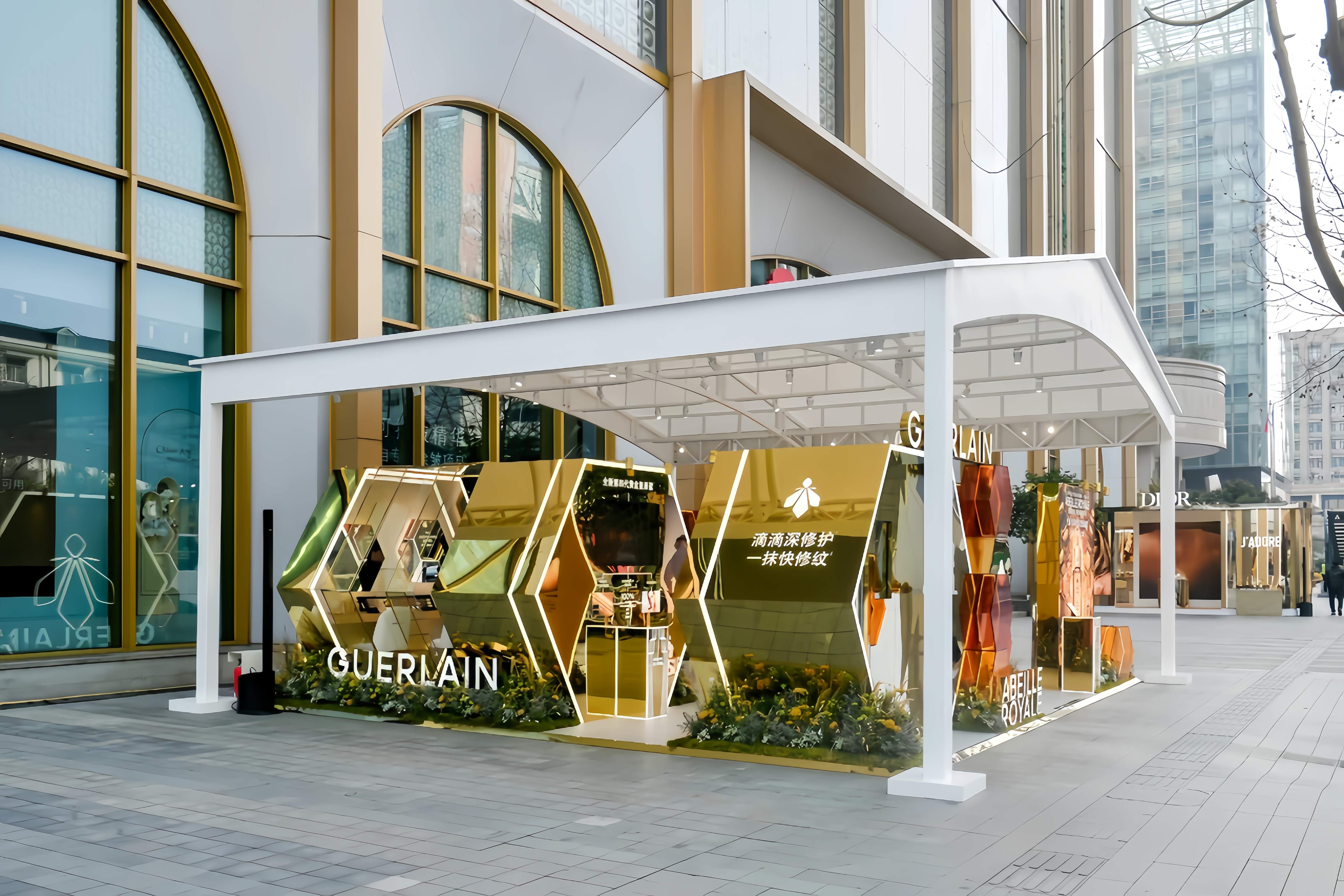 聚焦线下品牌体验升级：杭州高端快闪店设计领域的代表性公司解读（图ZMTU5MDg3NDA=） - 观点 - 站酷设计师新锐策展设计圈原创素材 - 站酷ZCOOL