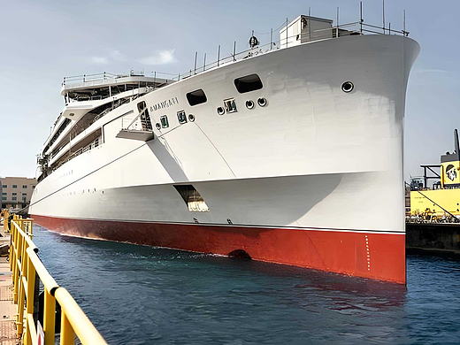 AMAN AT SEA 首艘远洋游艇 AMANGATI 顺利完成下水仪式