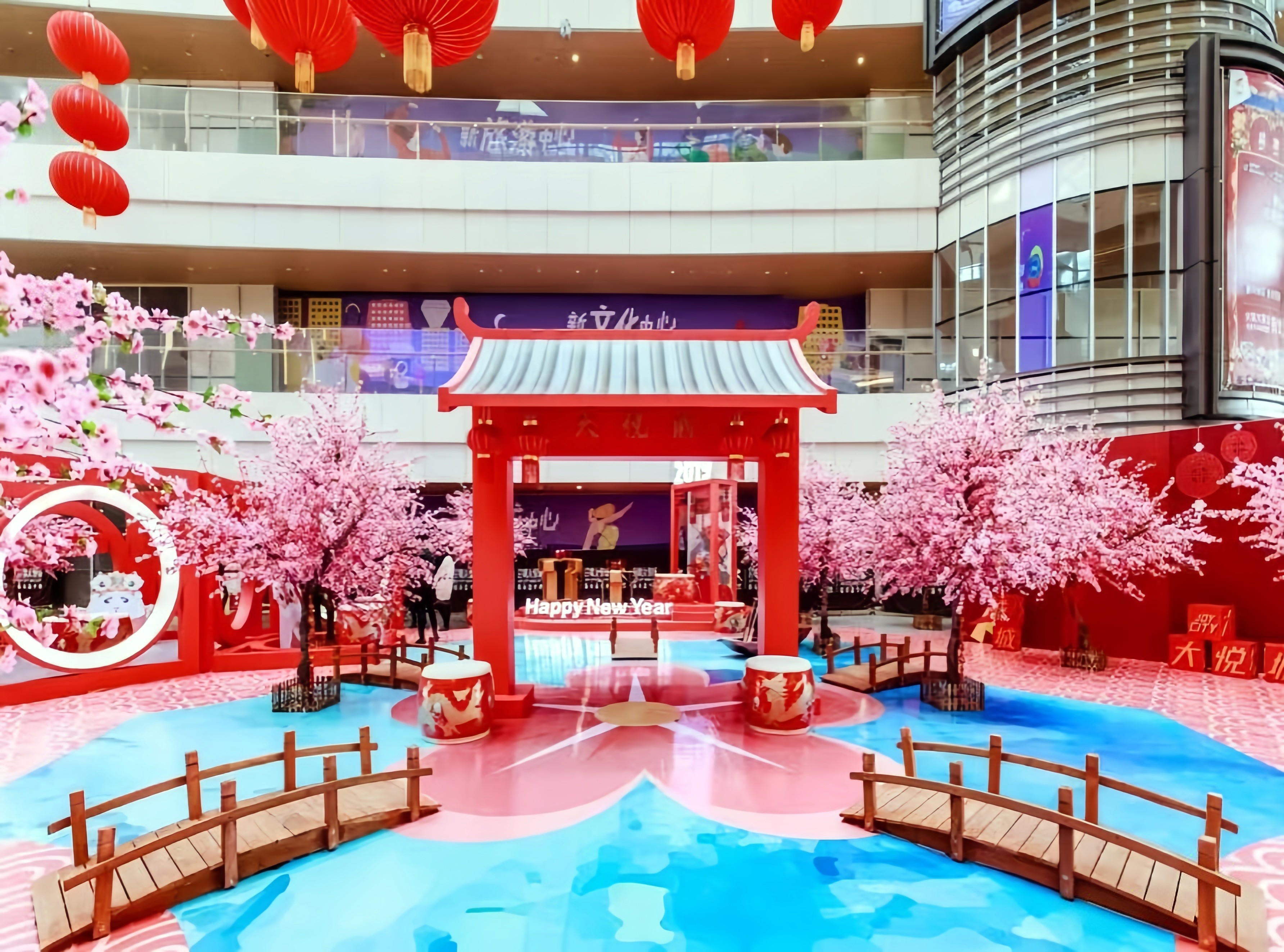 投入产出比视角：2026商场新年节庆美陈氛围提升设计公司多维评估（图ZMTU5MzQzMjg=） - 观点 - 站酷设计师新锐策展设计圈原创素材 - 站酷ZCOOL