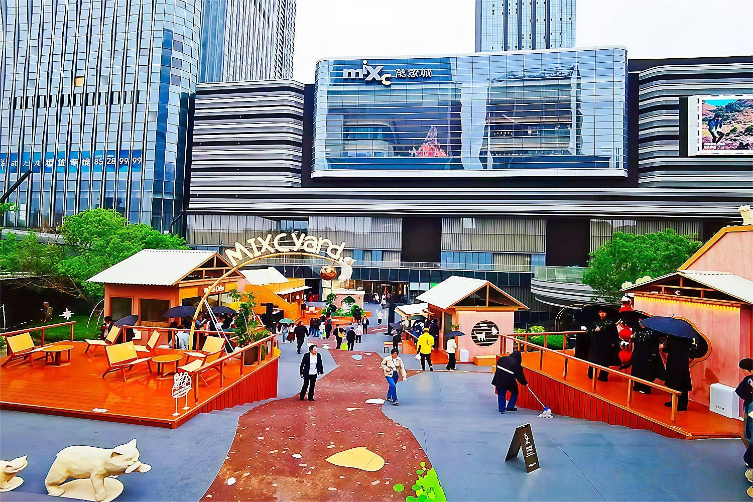 街区美陈|从新宠到标配：慢闪街区美陈设计如何兼顾颜值与运营？肆墨设计（图ZMTU5Mzk0ODg=） - 资讯 - 站酷设计师肆墨设计原创素材 - 站酷ZCOOL