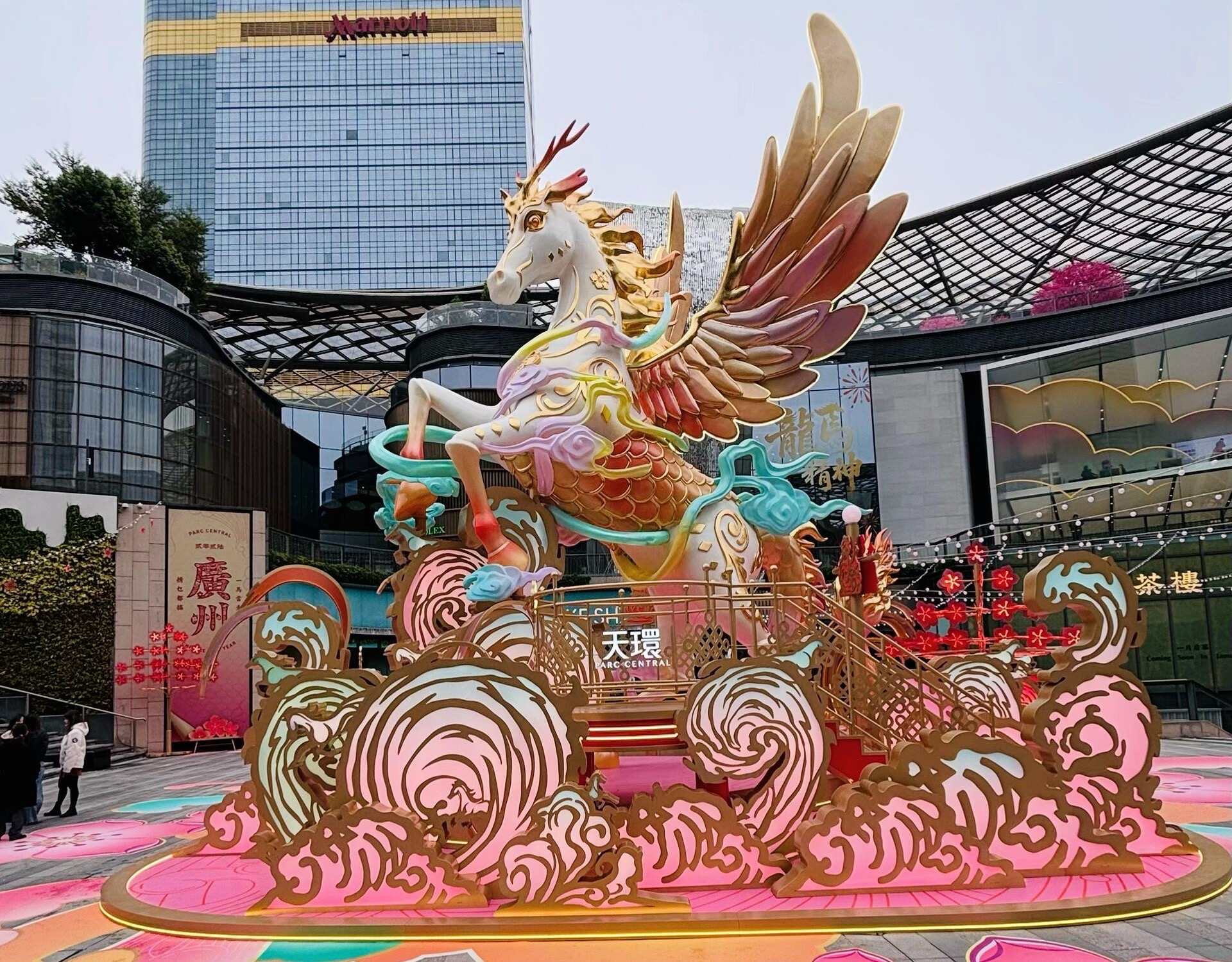 亲测盘点：几家靠谱的商场新年春节美陈活动策划设计公司，春节档能用（图ZMTU5NTM5NDA=） - 观点 - 站酷设计师柿子创意机构原创素材 - 站酷ZCOOL