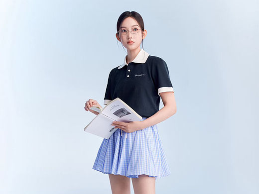 一组运动女鞋拍摄