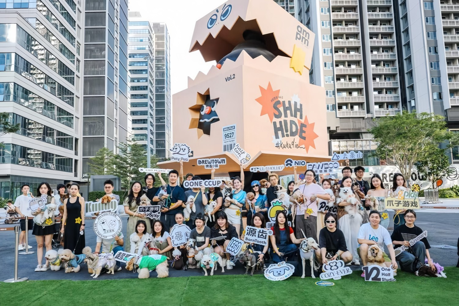 商业街区改造美陈设计，怎样做出可停留可更新的主题场景？肆墨设计（图ZMTU5ODAxMDA=） - 资讯 - 站酷设计师肆墨设计原创素材 - 站酷ZCOOL