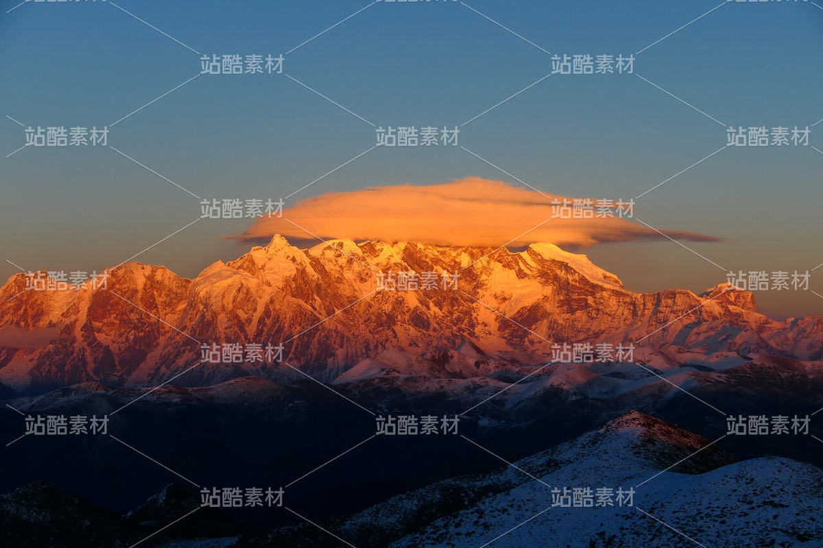 輪船在天際線航行，勾勒出溫柔的海岸線（主預(yù)覽-13088365） - 未分類 - 站酷設(shè)計(jì)師wn赤子原創(chuàng)素材 - 站酷ZCOOL